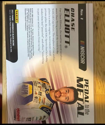 Chase Elliott "Pedal to the Metal Purple Ser NO 13/25 2021 Panini